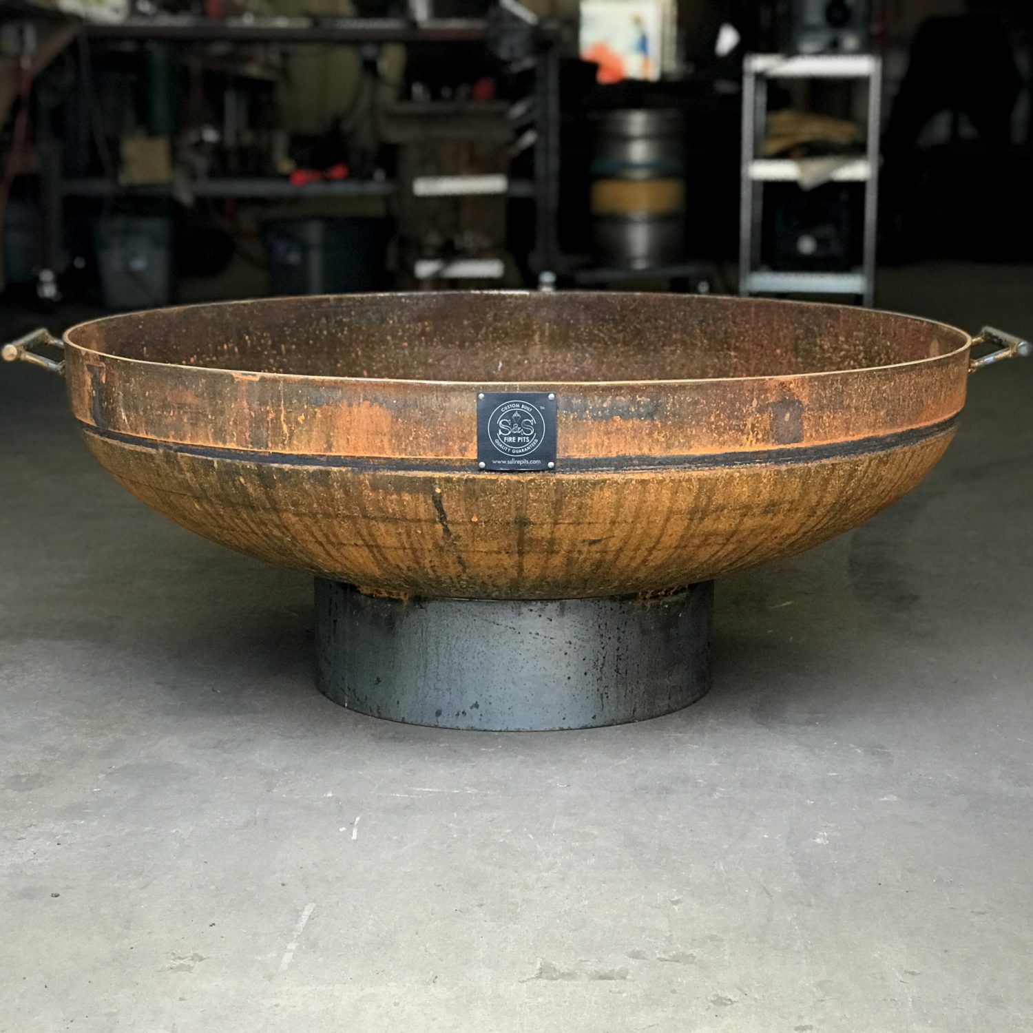 Do make fire pits from copper?  If yes, do you make a 42" elliptical pit in copper?