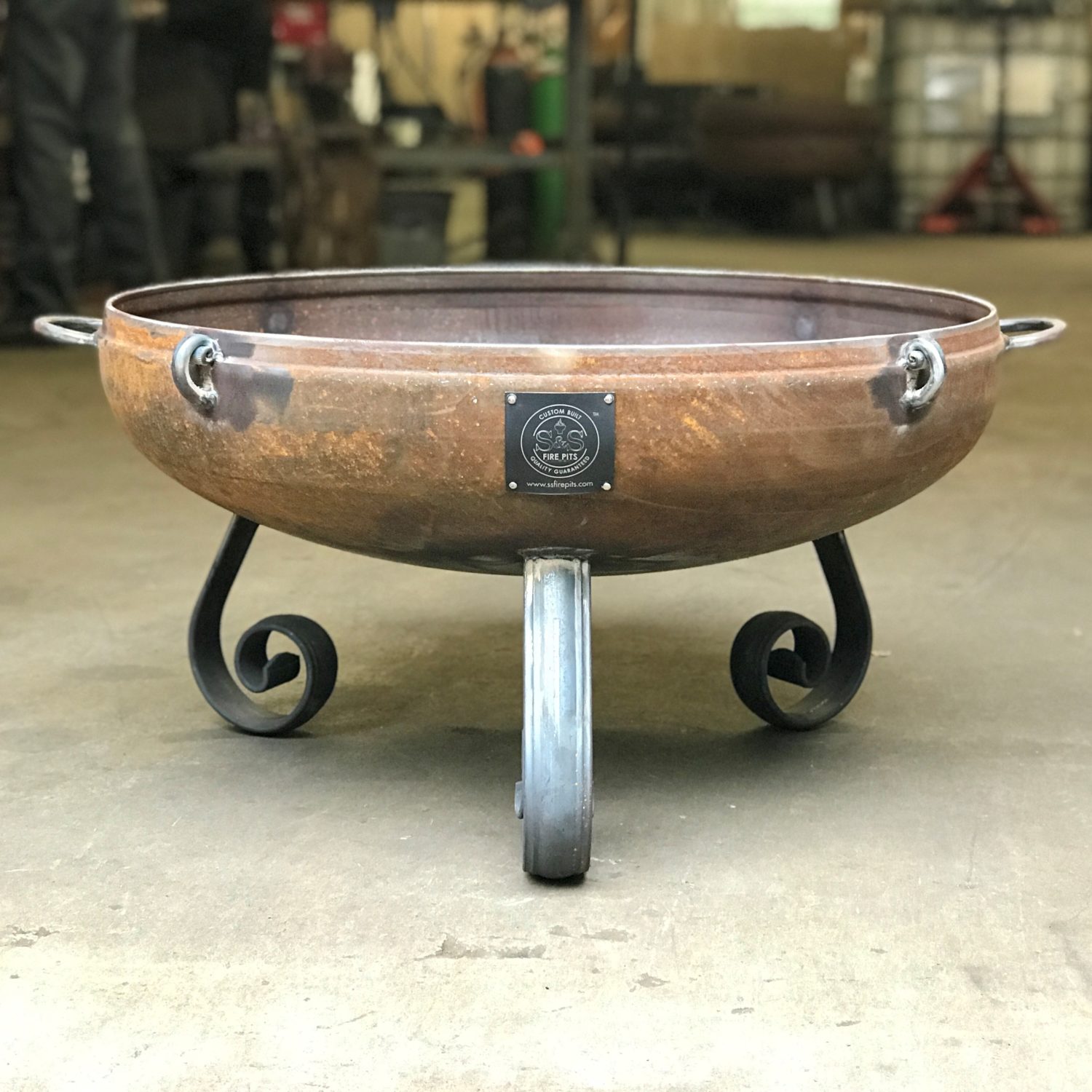 Will the cauldron snuffer lid fit on the  30″ Elliptical Decorative Fire Pit?